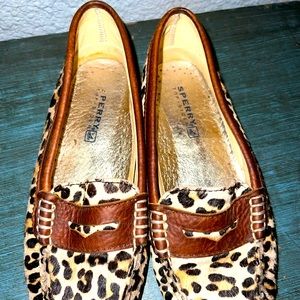 Woman Sperry flats
